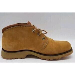 Timberland Hyannis Chukka Boots Size 7.5W Wide NIB Womens